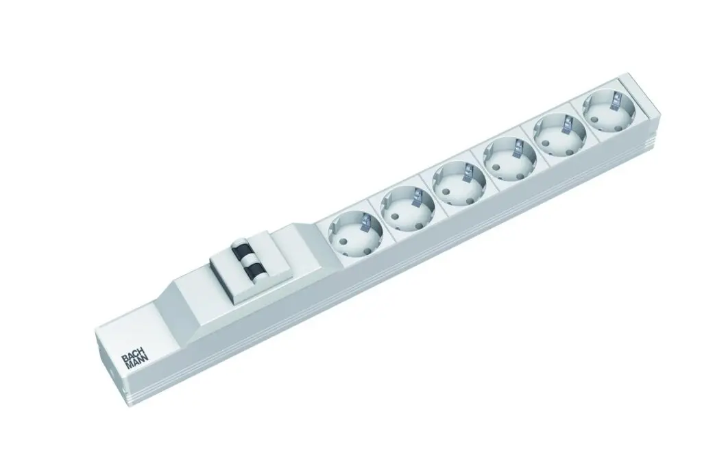 PDU Bachmann BM 333 412 19 inch 6xSchuko 1HE 2m