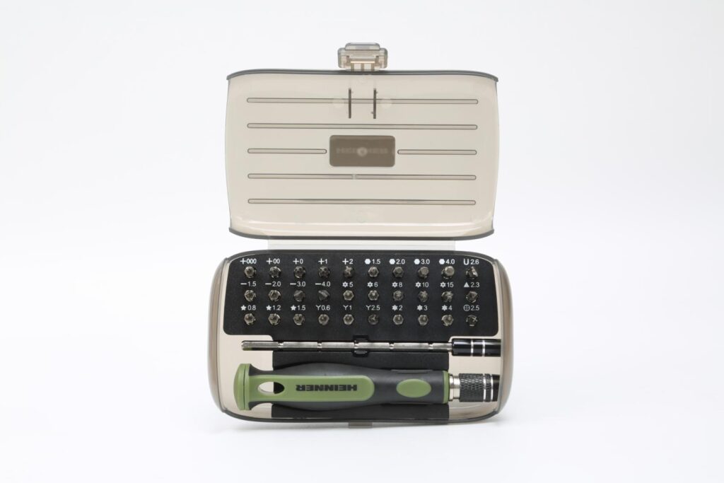 Set surubelnițe Heinner cu 30 de biți hexagonali de precizie