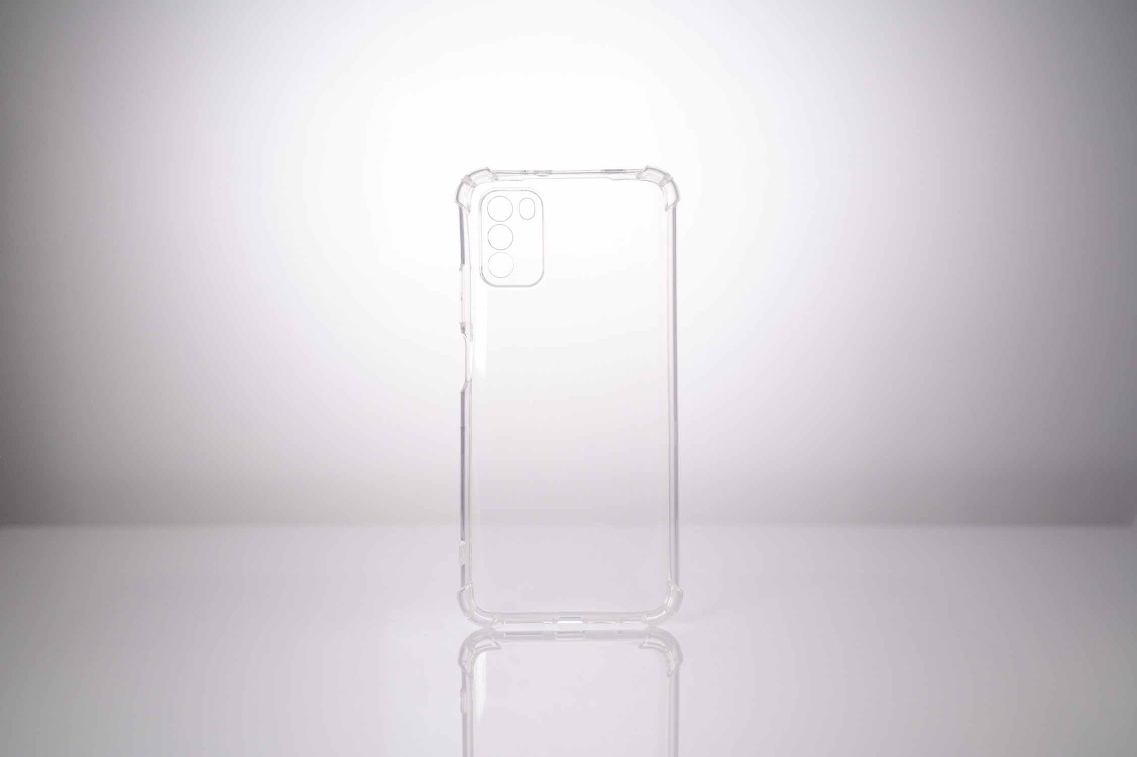 Husa de protectie Spacer pentru Xiaomi Pocophone M3, material flexibil TPU, Transparenta 3 Husa de protectie Spacer pentru Xiaomi Pocophone M3, material flexibil TPU, Transparenta - imagine 3