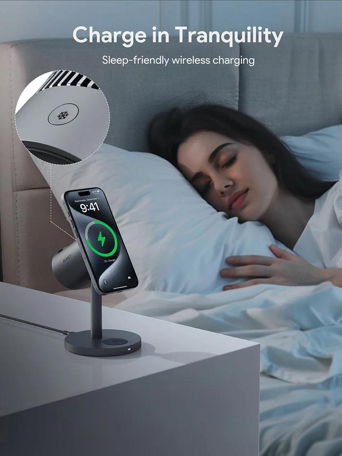 Incarcator AUKEY LC-MC311 3-in-1 desktop magnetic wireless charger, QI 2.0, 30W 4 Incarcator AUKEY LC-MC311 3-in-1 desktop magnetic wireless charger, QI 2.0, 30W - imagine 4