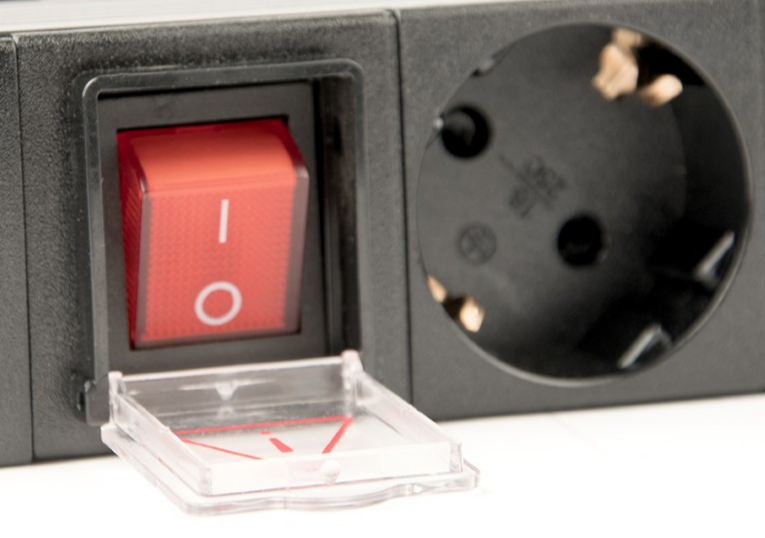 GEMBIRD EG-PDU-014-C14 3 GEMBIRD EG-PDU-014-C14 - imagine 3