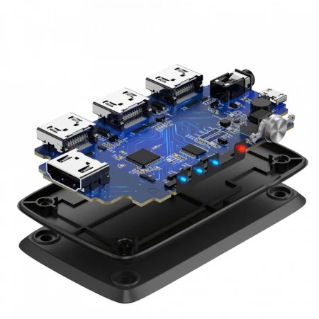 SWITCH video Ugreen, "CM332" 4K la 30Hz 3 x HDMI switch and HDMI splitter ,negru,"80125" (timbru verde 0.8 lei)- 6957303881253 - imagine 4